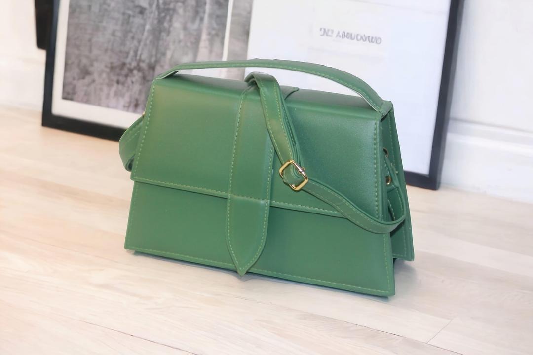 Green Crossbody Bag for Girls, PU Leather, Minimalist Design
